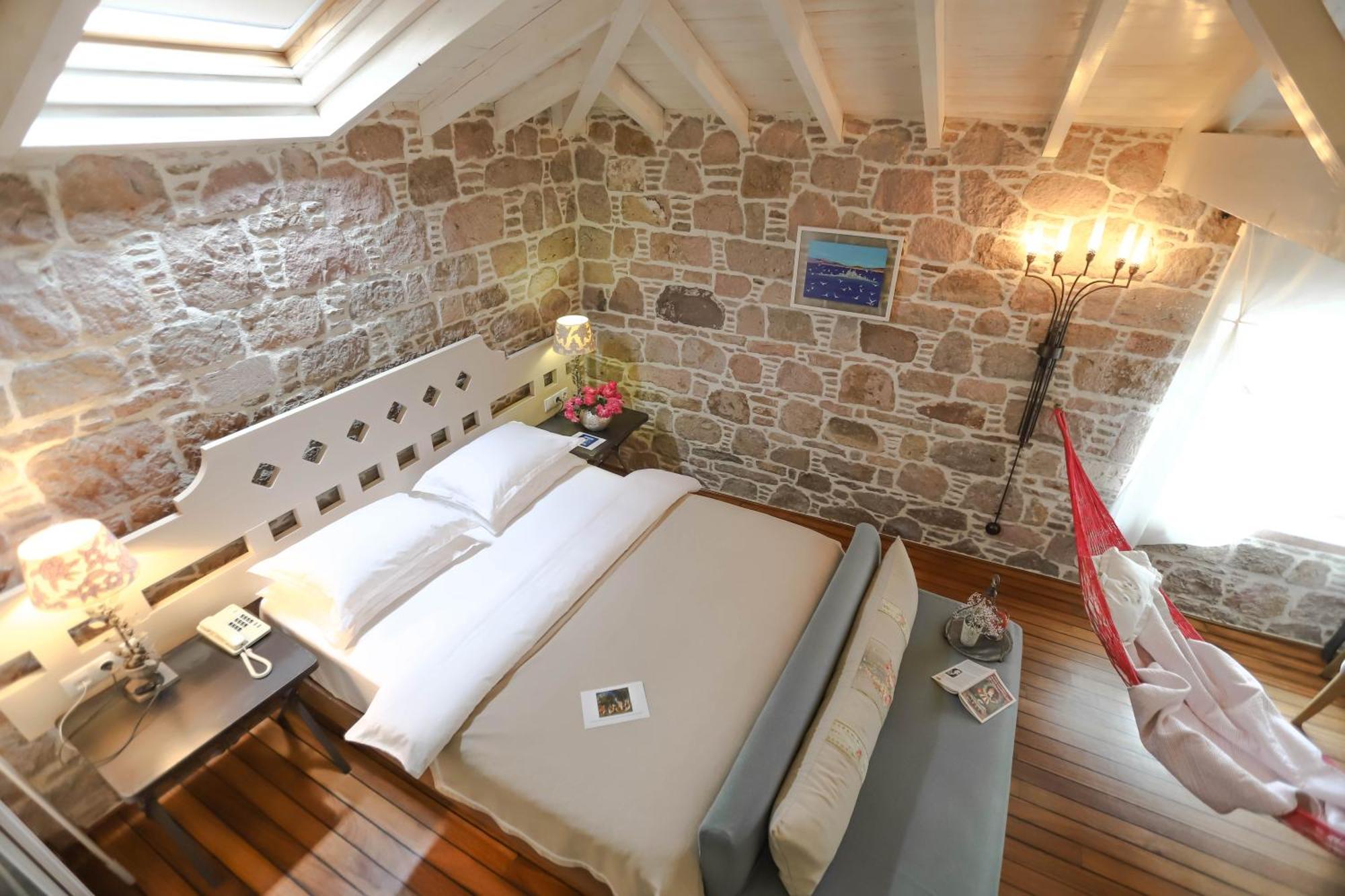 Cunda Lena Otel Ayvalik Ngoại thất bức ảnh