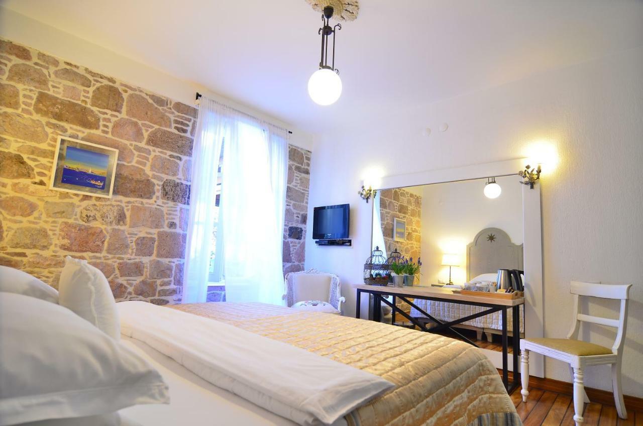 Cunda Lena Otel Ayvalik Ngoại thất bức ảnh